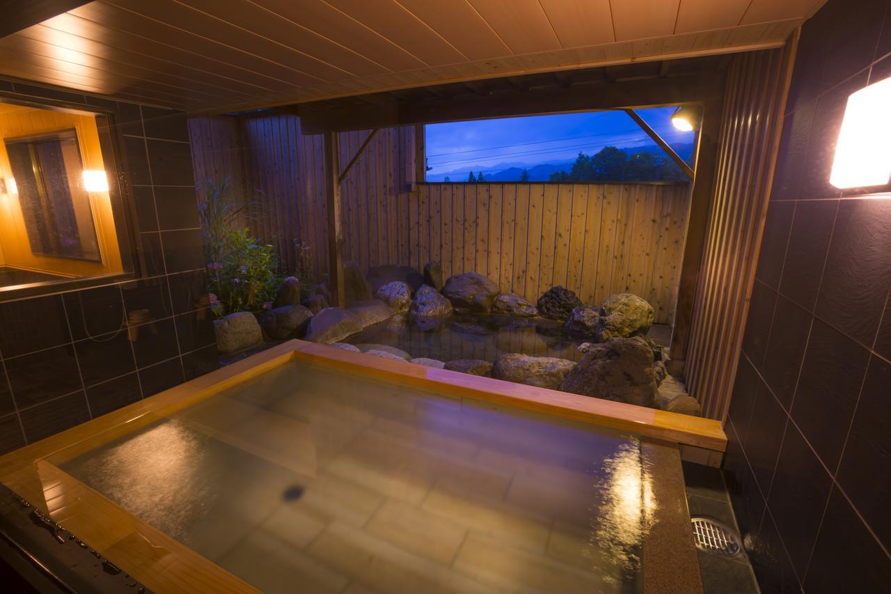Hakuba Berghaus Hotel 2*